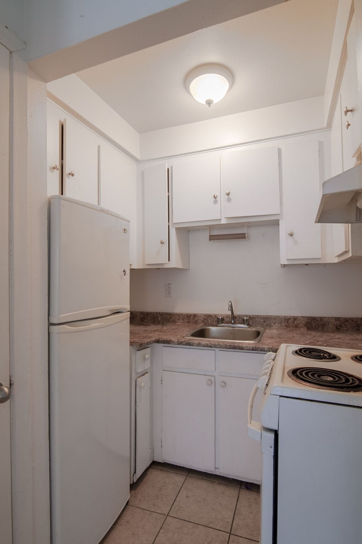 4570-4590 Queen Mary - Photo 2