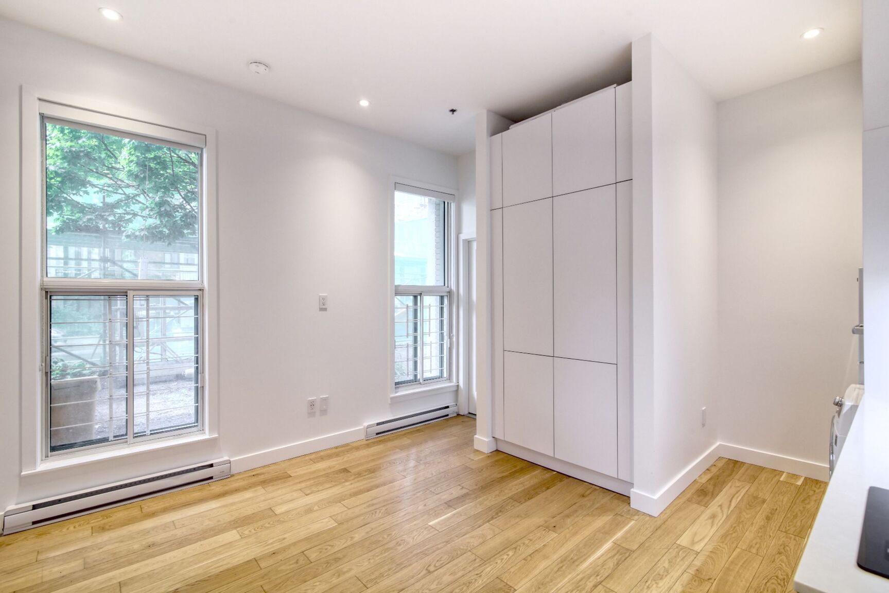 3455 Aylmer - Photo 6