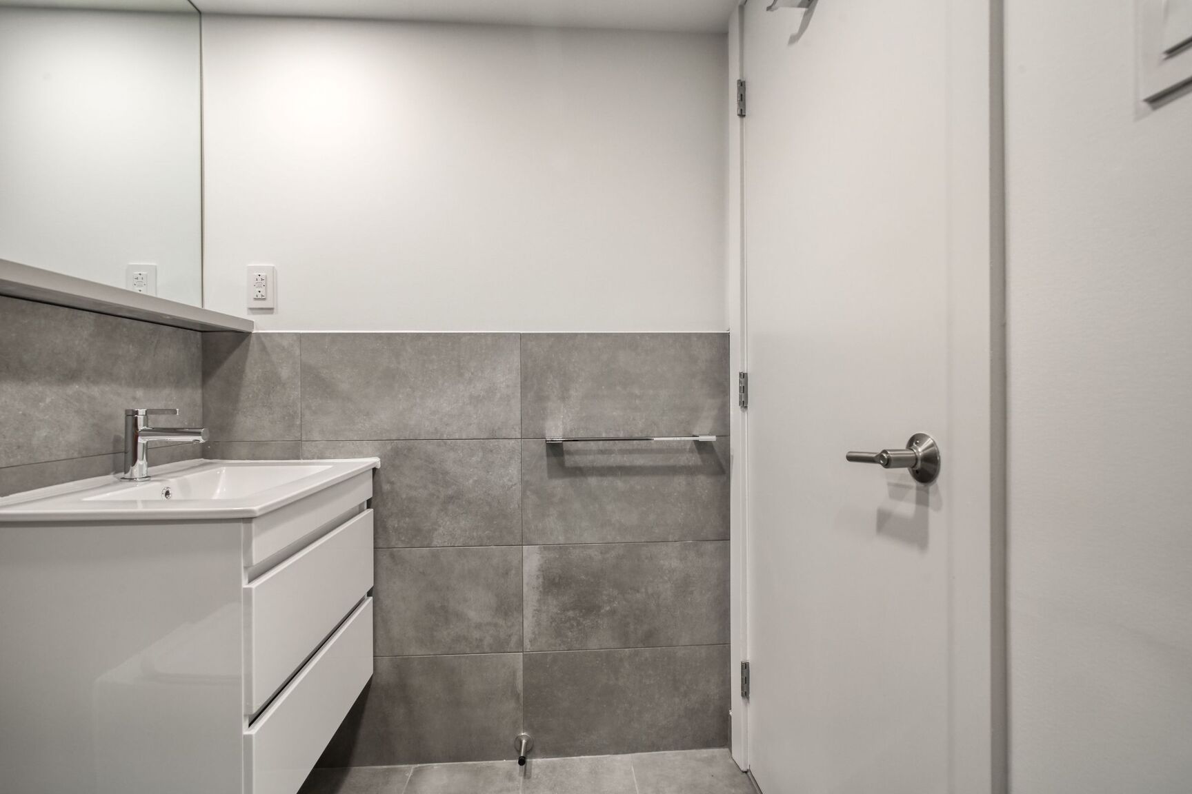 3460 Peel Street - Photo 125