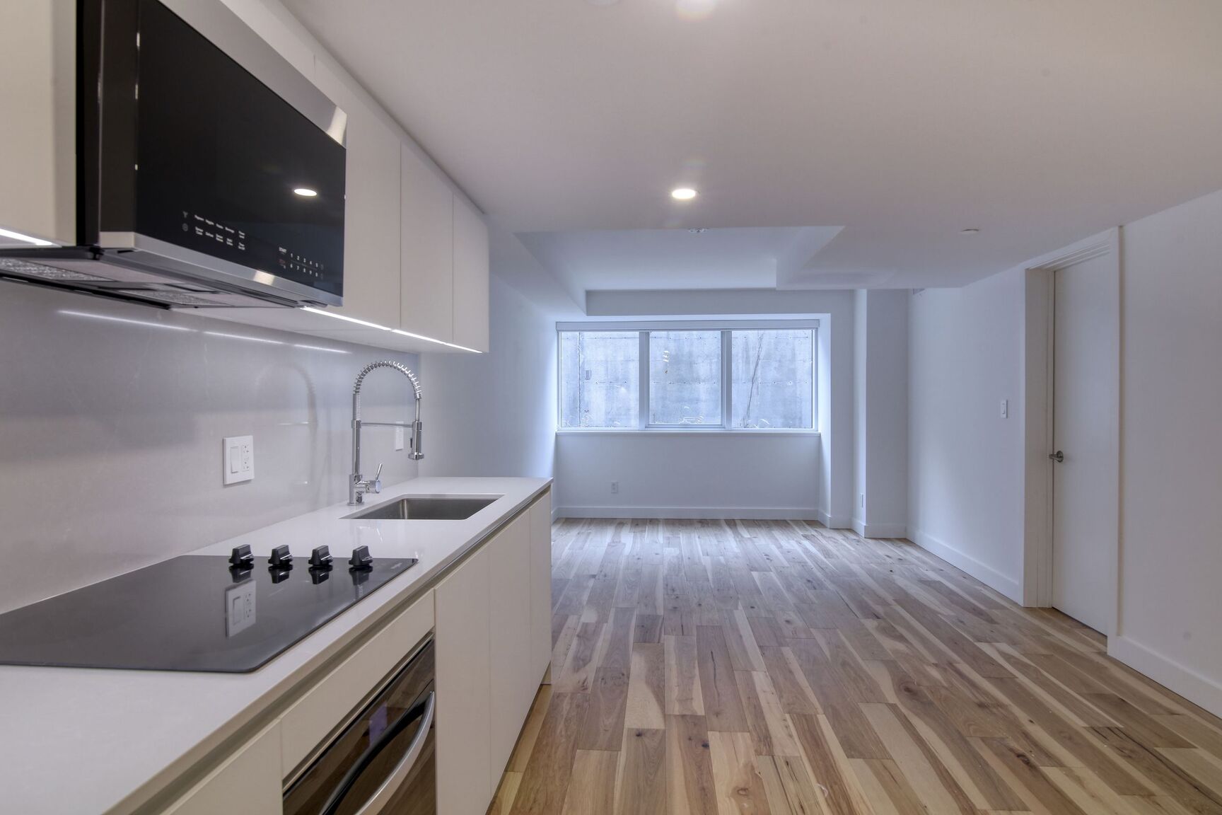 3460 Peel Street - Photo 128
