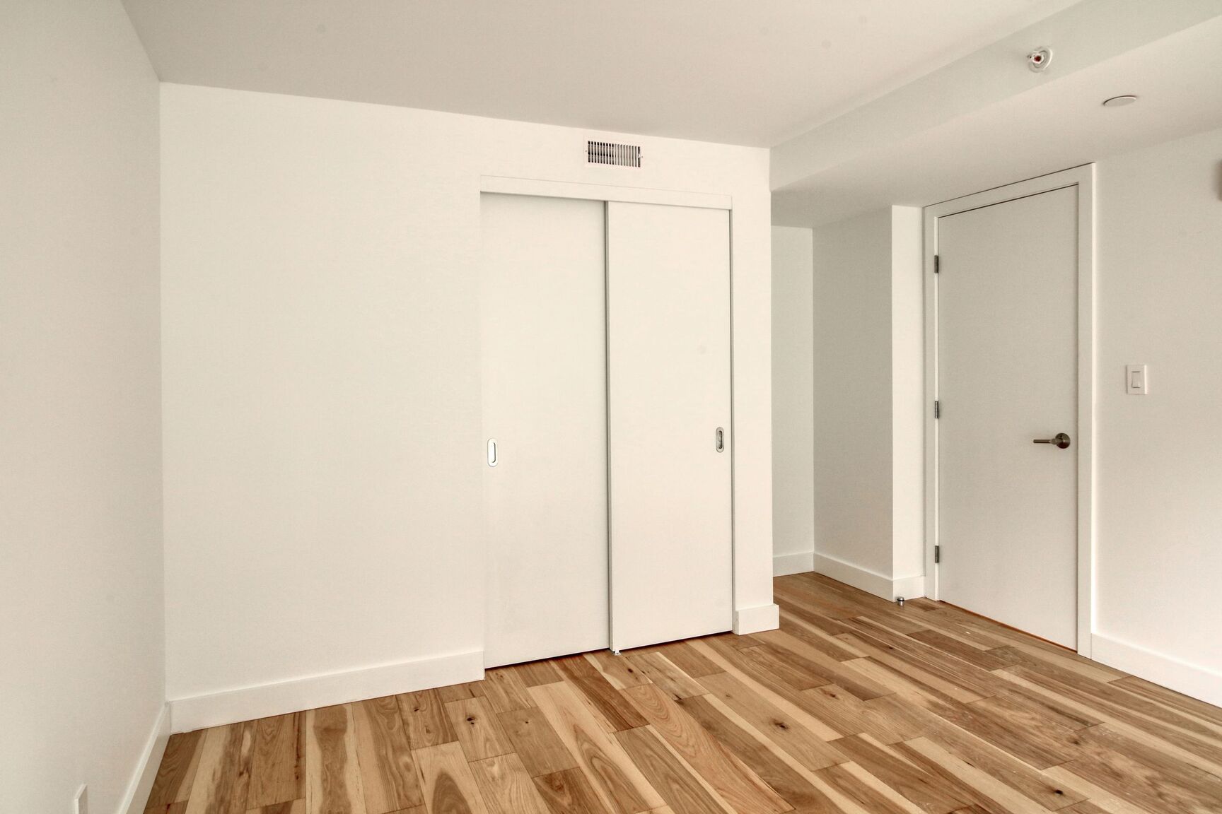 3460 Peel Street - Photo 132