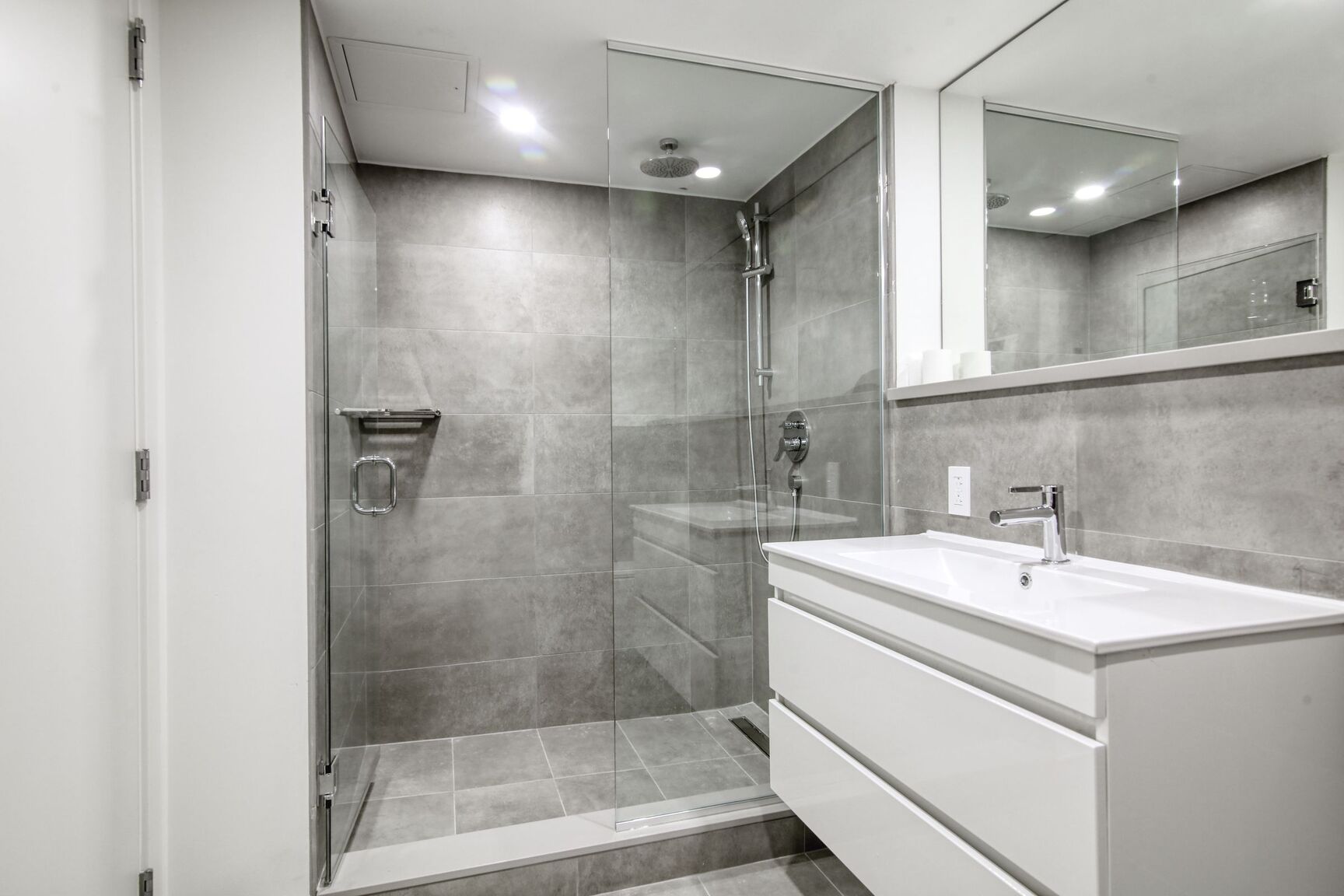 3460 Peel Street - Photo 135