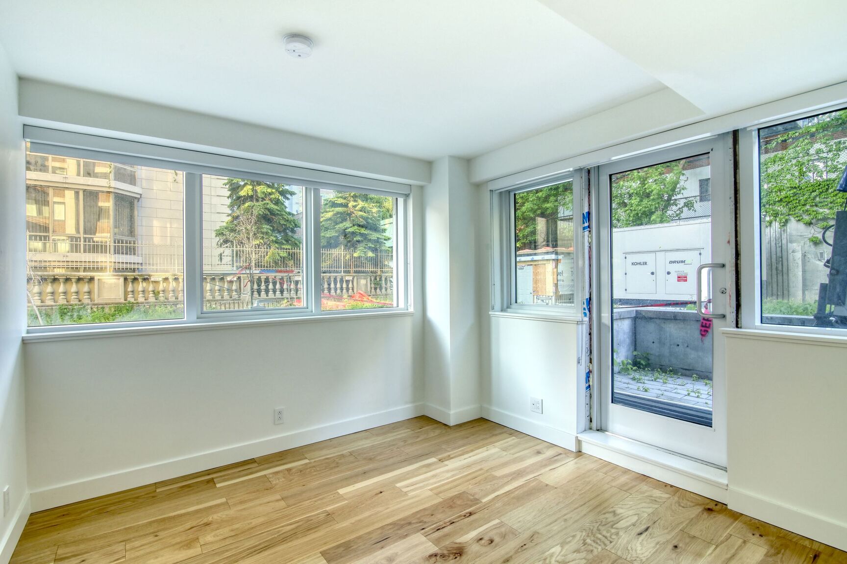 3460 Peel Street - Photo 172