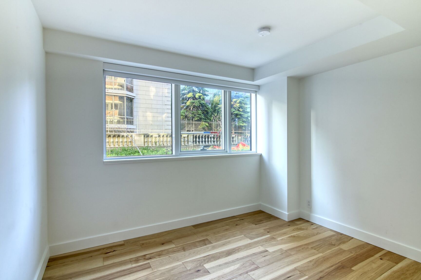 3460 Peel Street - Photo 173