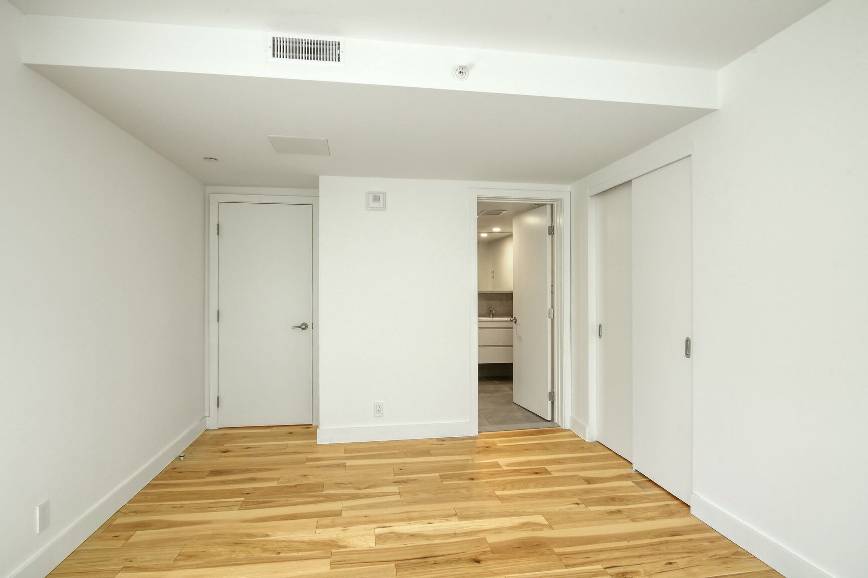 3460 Peel Street - Photo 180