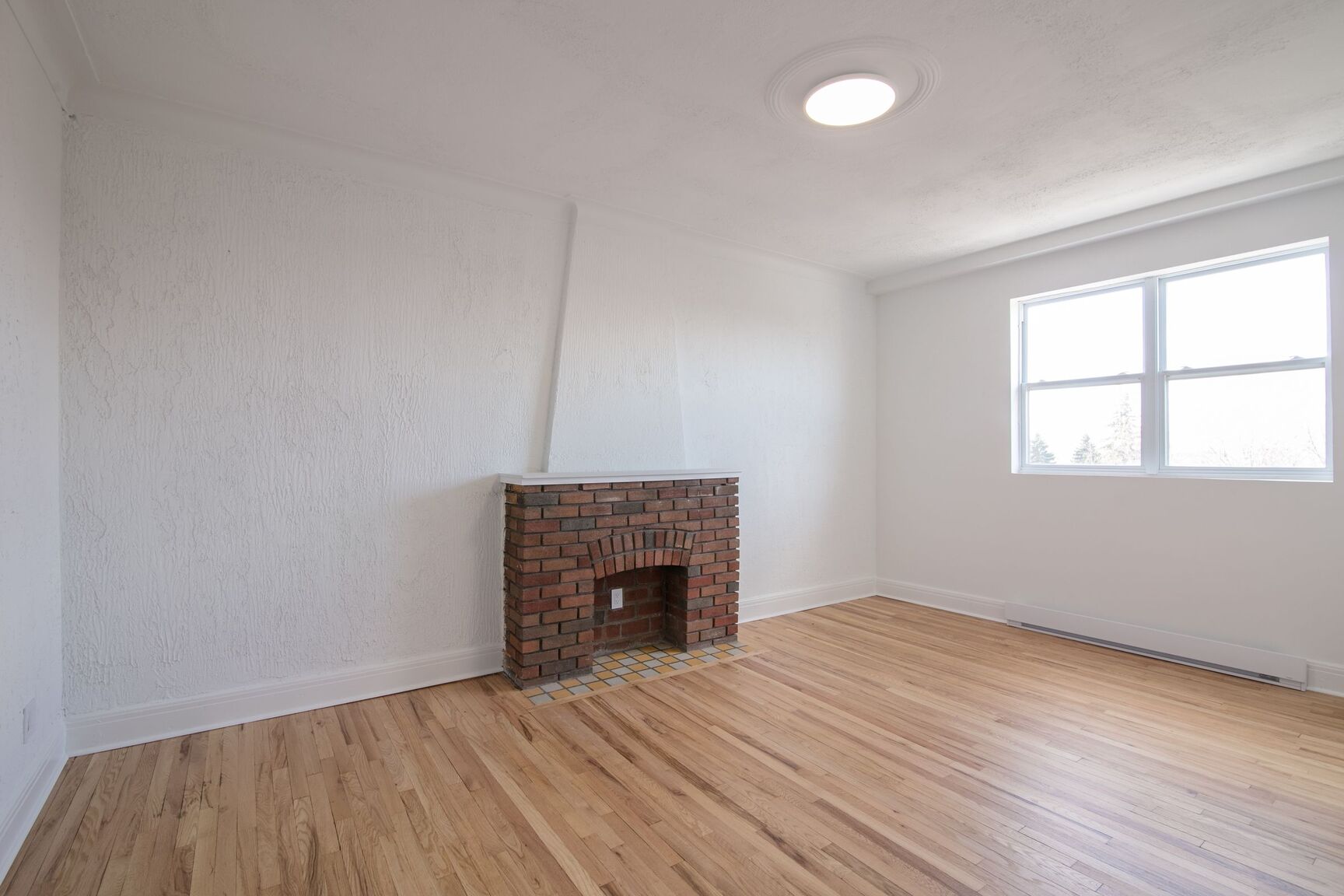 4870 Queen Mary Road - Photo 9