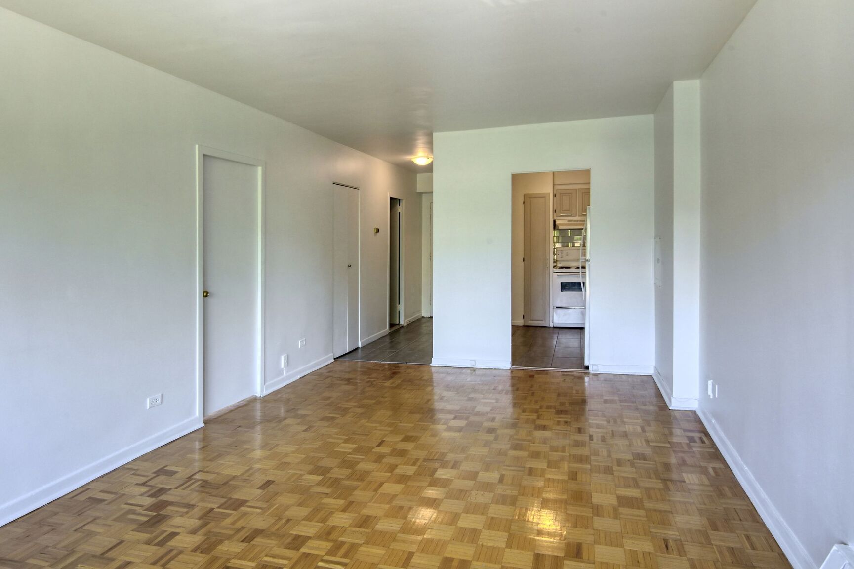 2400 Van Horne Street - Photo 32