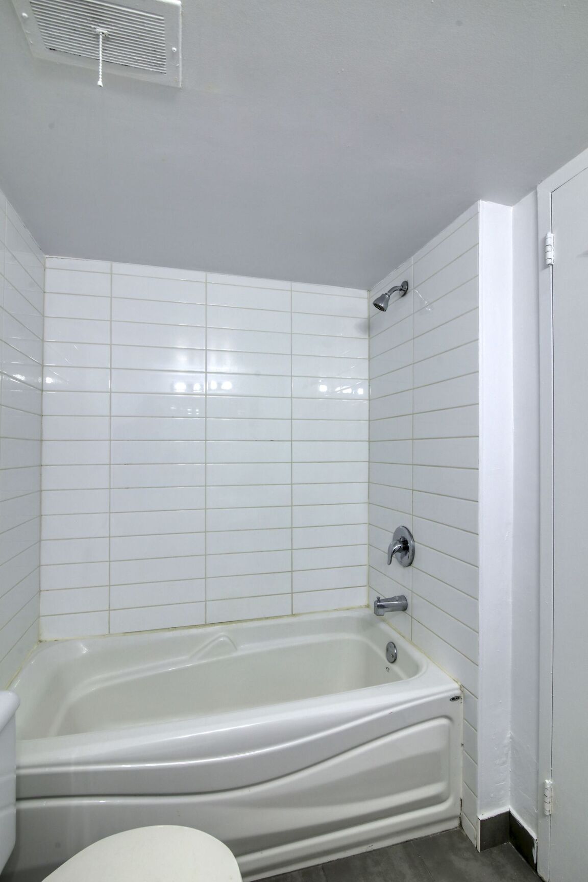 2400 Van Horne Street - Photo 37