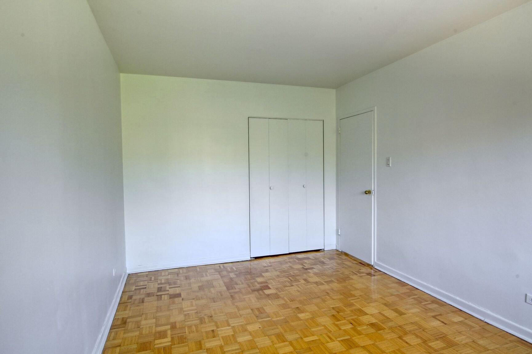 2400 Van Horne Street - Photo 49