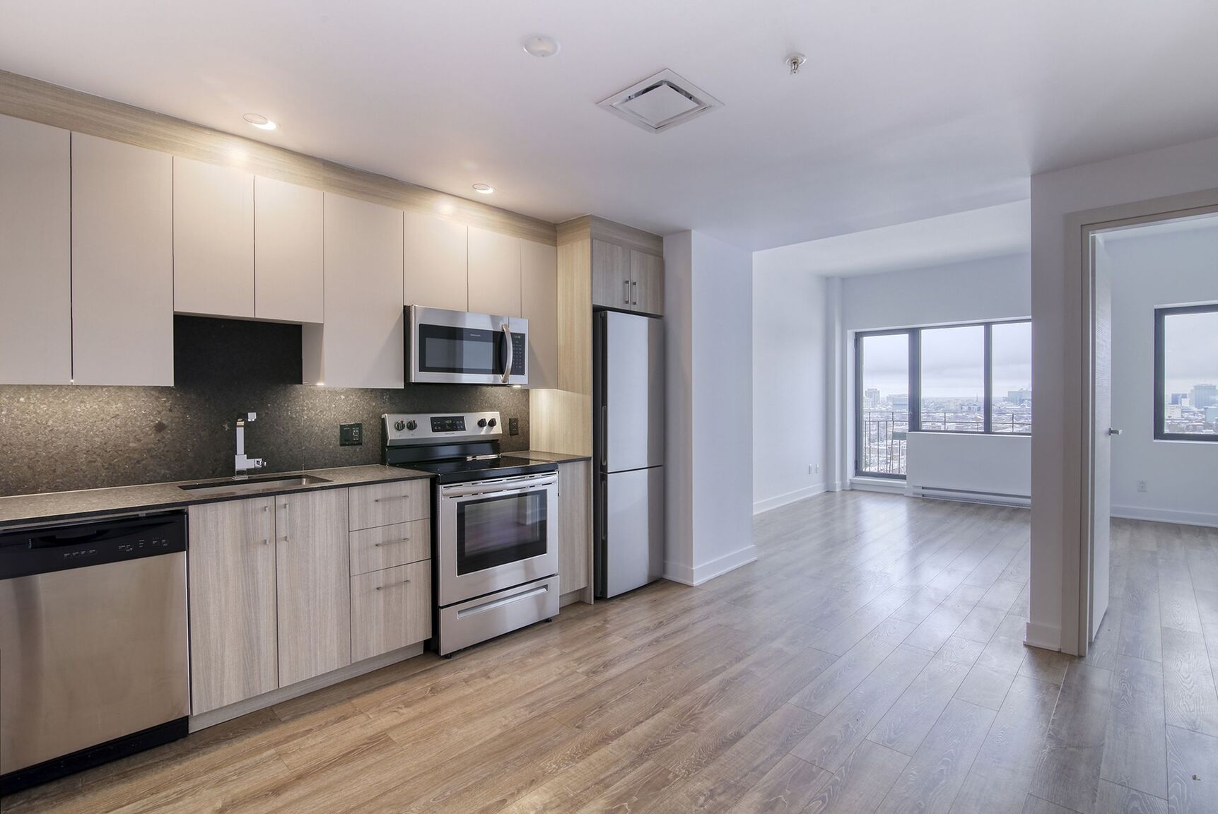 30 Saint Joseph Boulevard Est - Photo 14