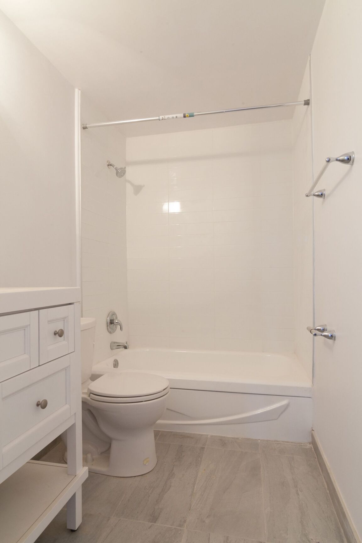 900 Rockland Avenue - Photo 7