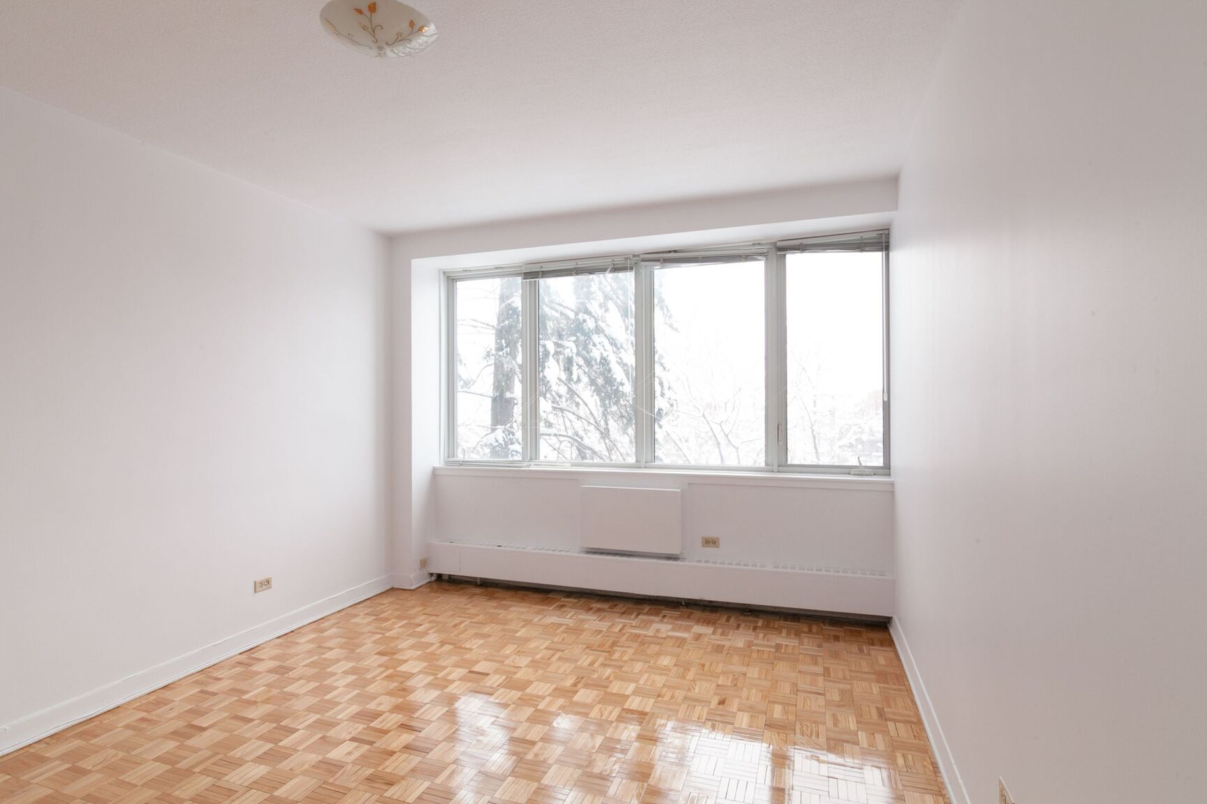 900 Rockland Avenue - Photo 12
