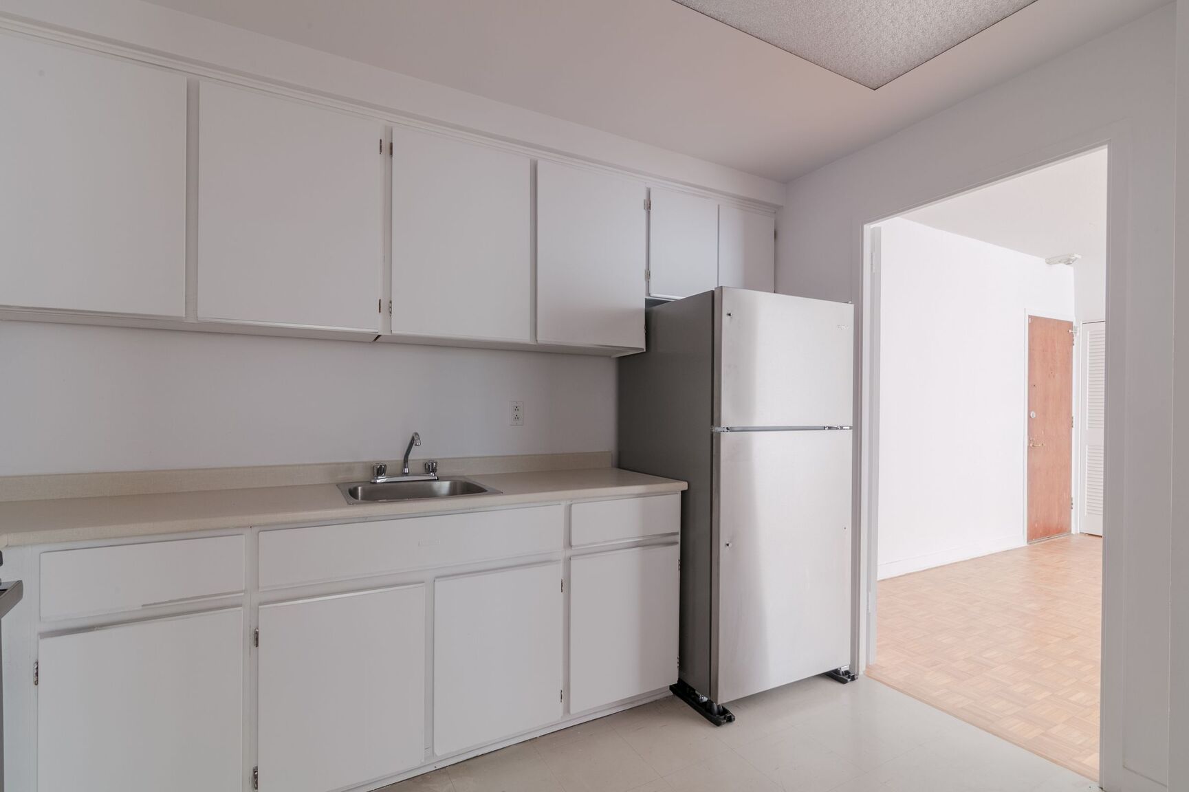 900 Rockland Avenue - Photo 27