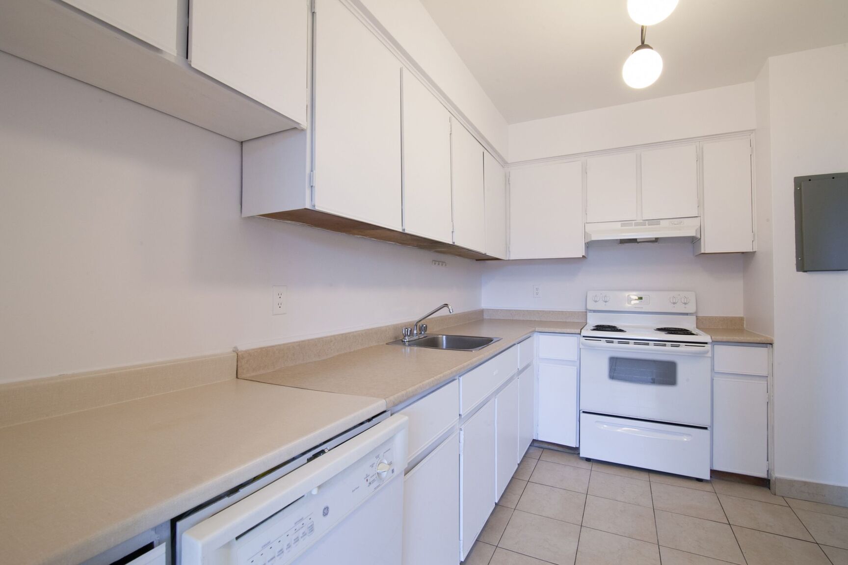 900 Rockland Avenue - Photo 45