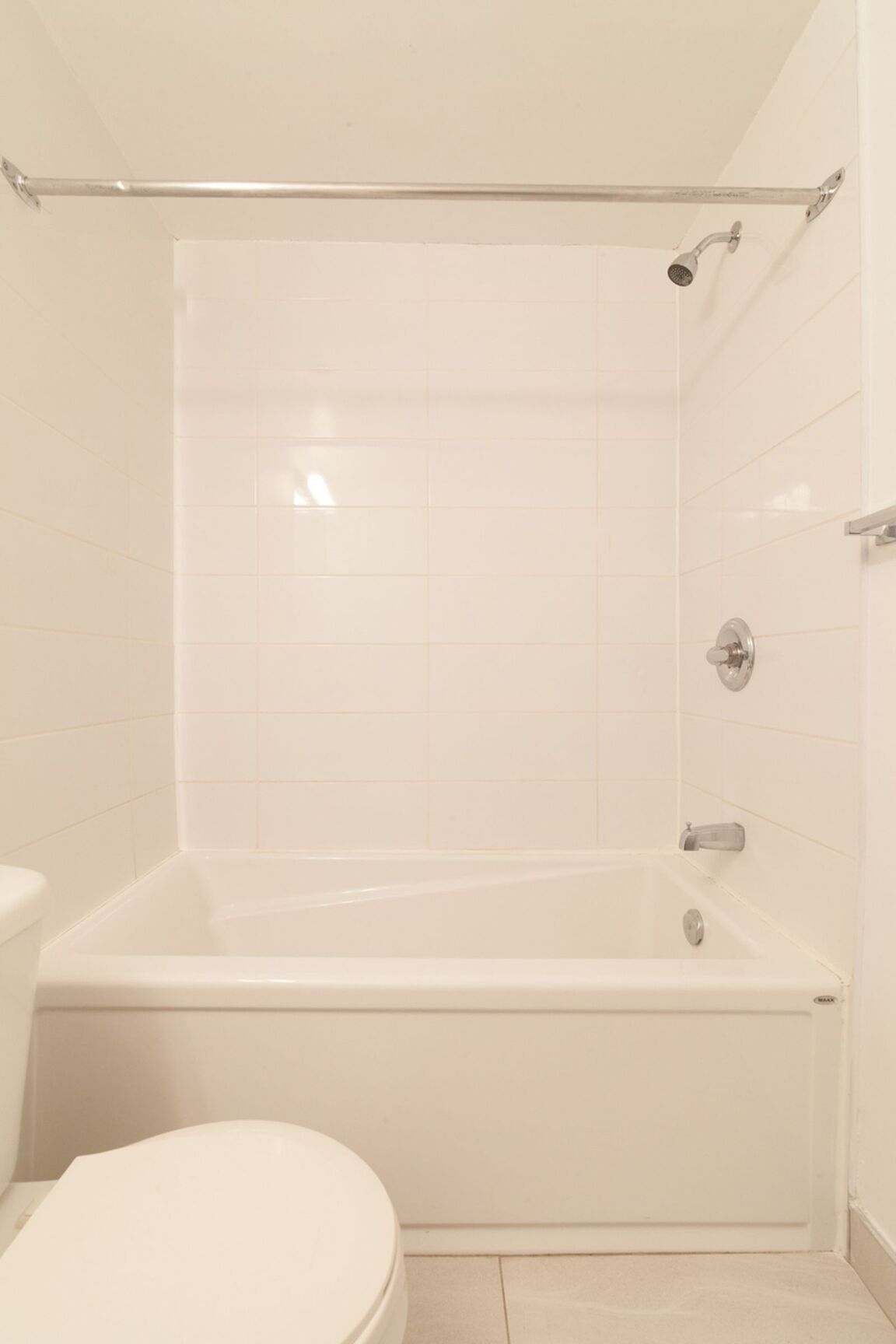 900 Rockland Avenue - Photo 89