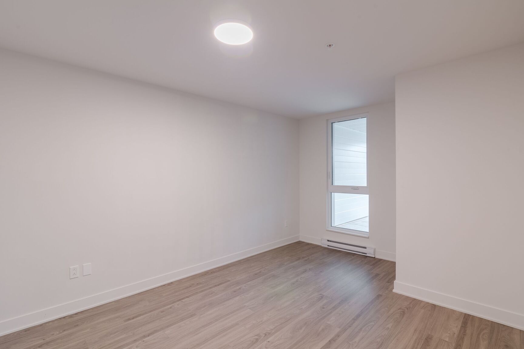 9675 Papineau - Photo 22