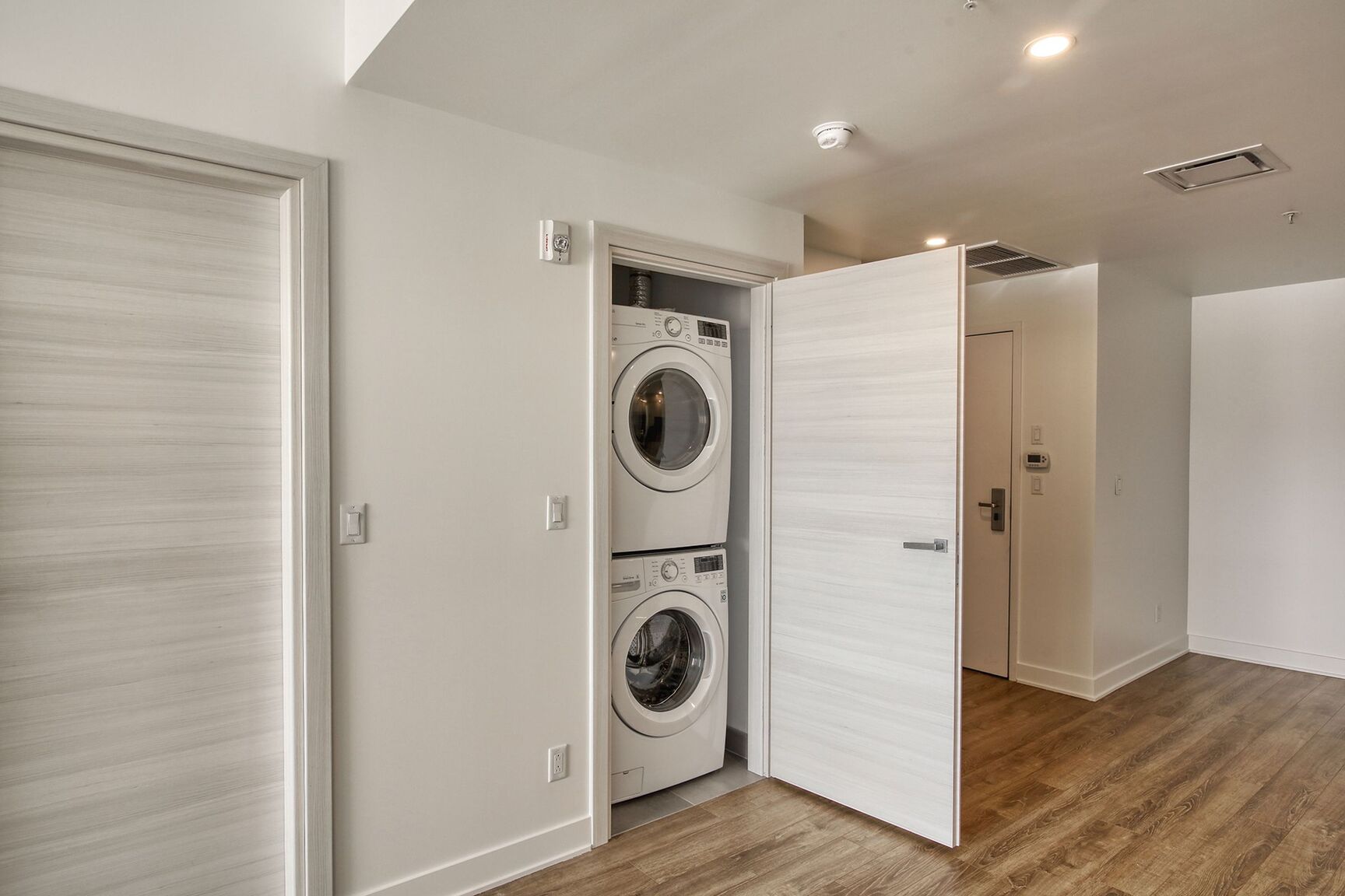 30 Saint Joseph Boulevard Est - Photo 85