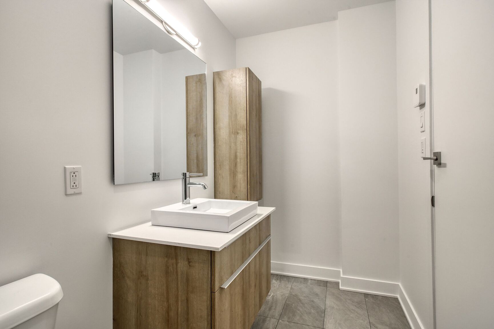 9675 Papineau - Photo 9
