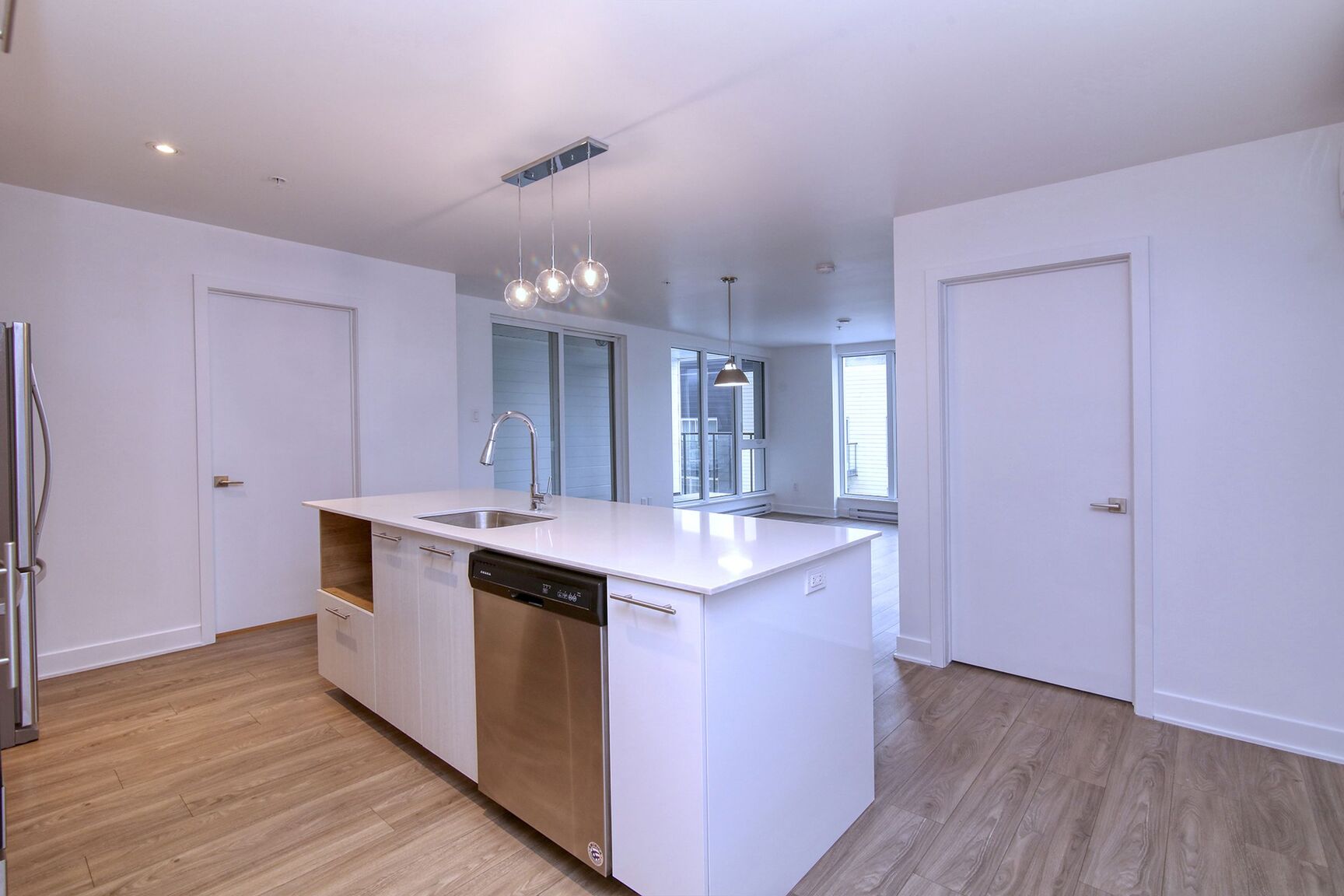 9675 Papineau - Photo 98