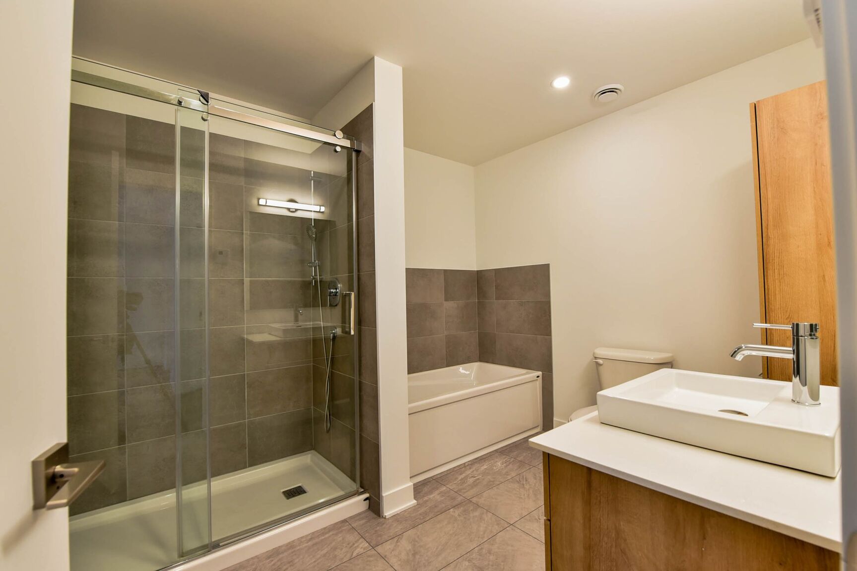 9675 Papineau - Photo 108