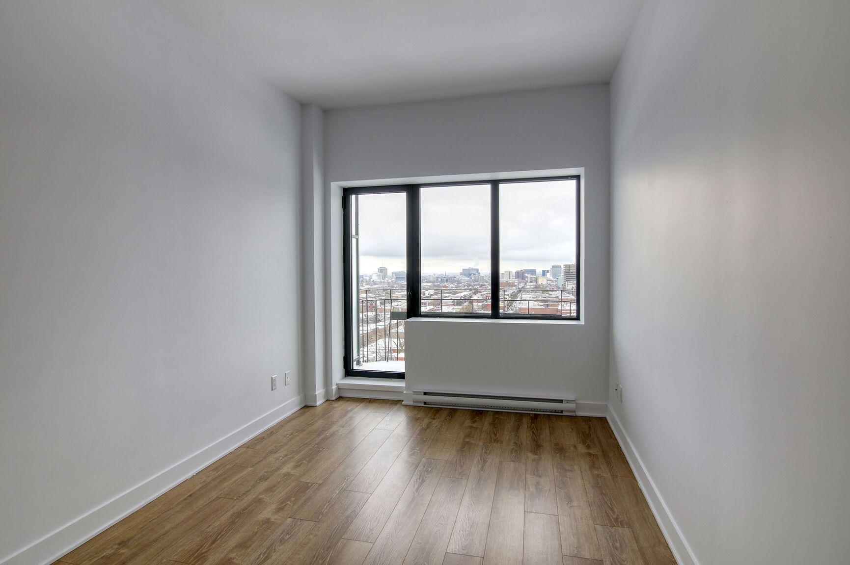 30 Saint Joseph Boulevard Est - Photo 32
