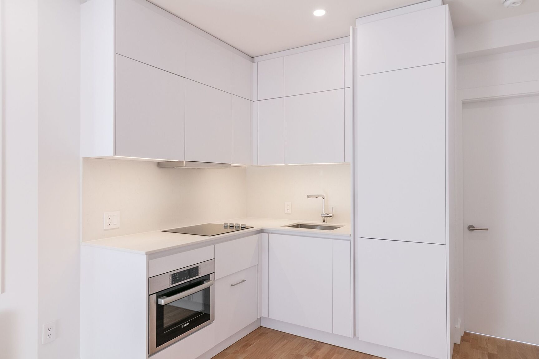 3495 Van Horne - Photo 13