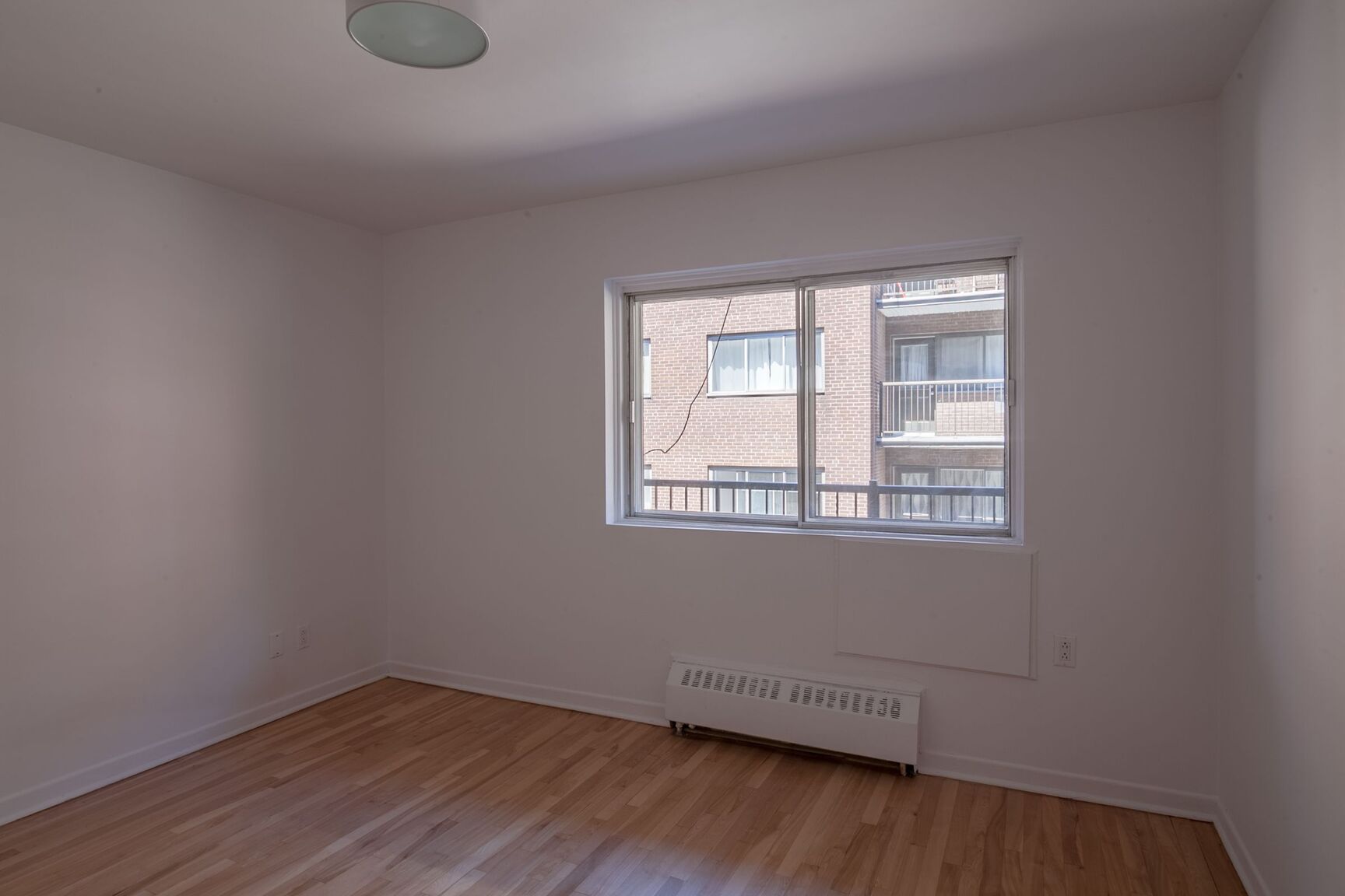 4570-4590 Queen Mary - Photo 14