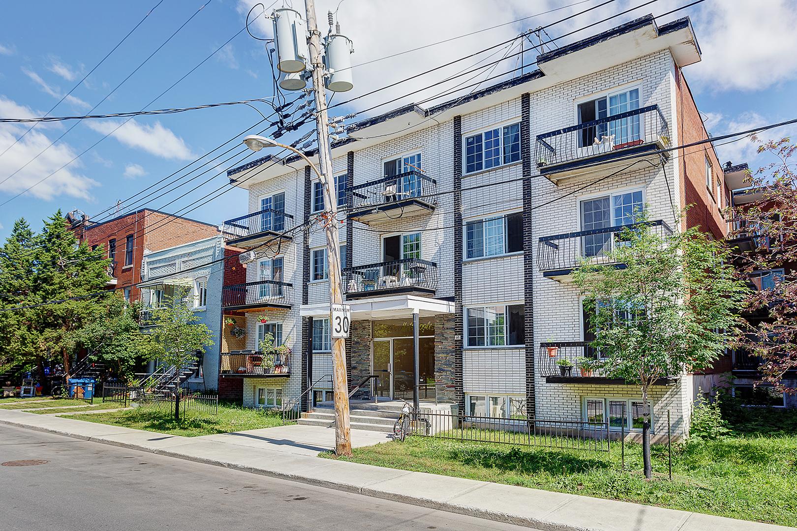 645 Gordon
