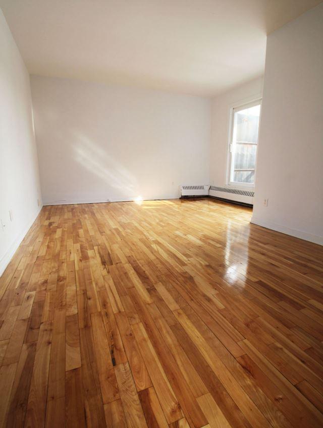 645 Gordon - Photo 4