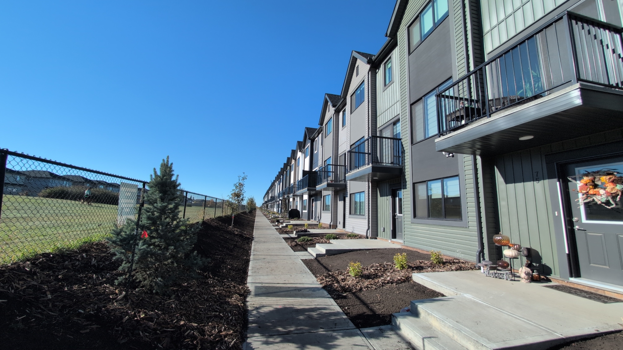 2035 Chalmers Way SW - Photo 2