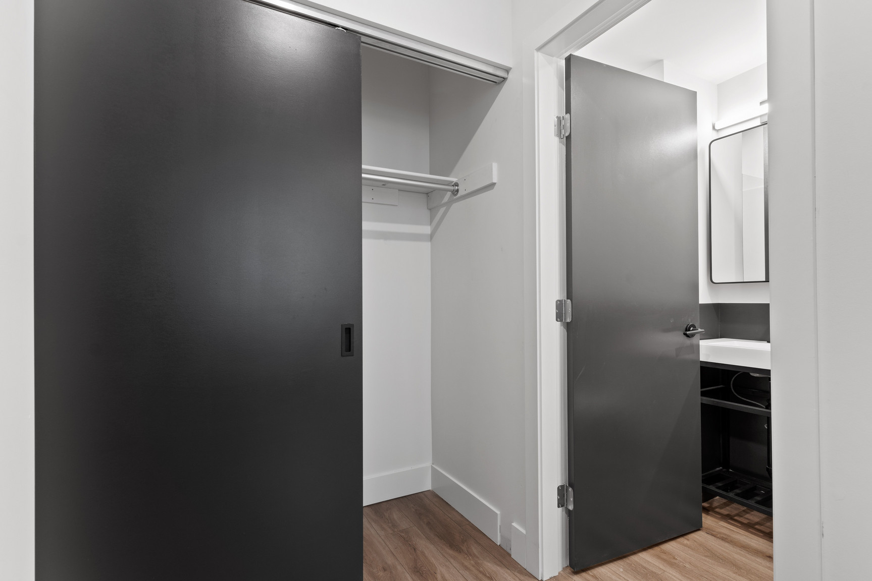 ALMA Gastown - 455 Abbott Street - Photo 13