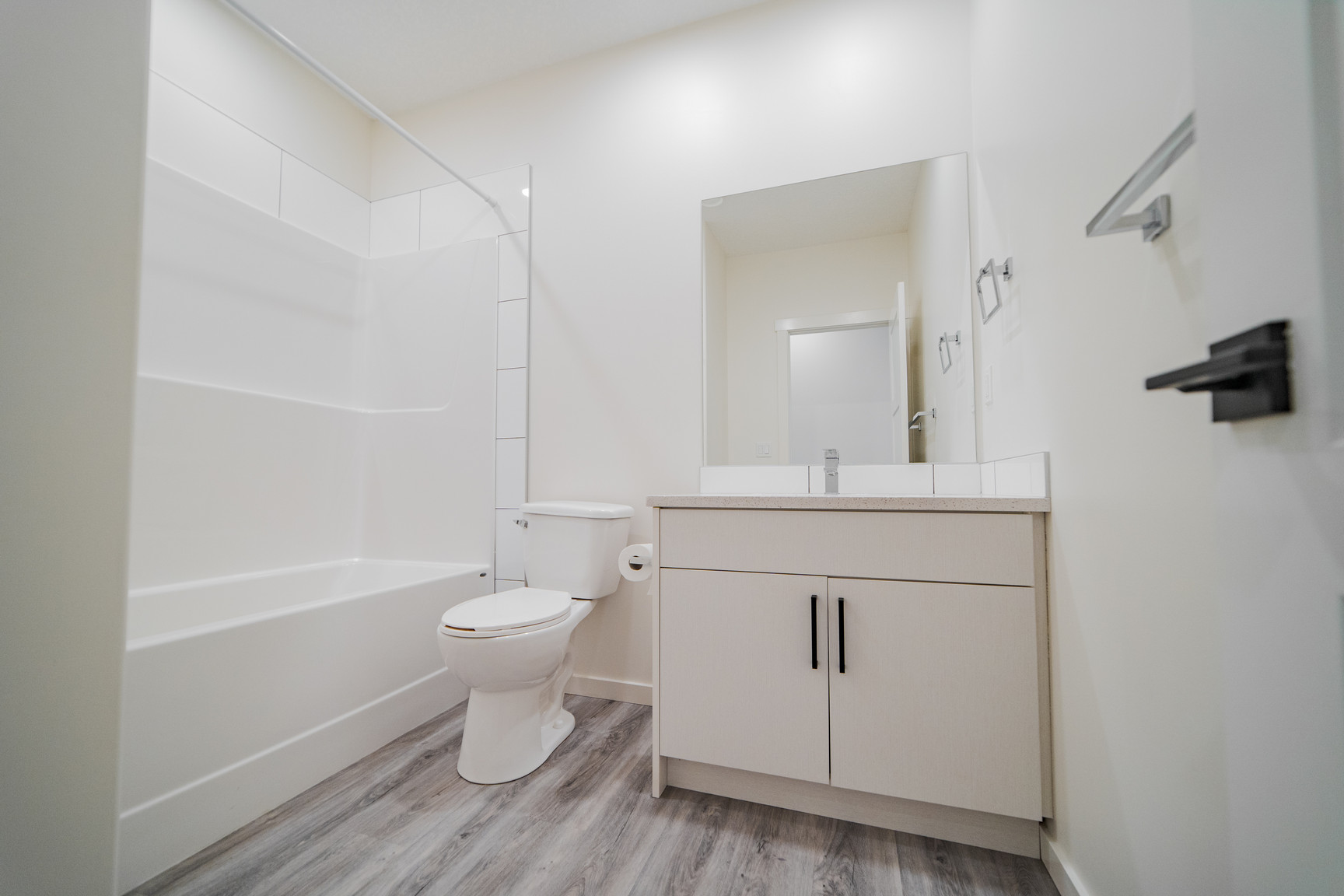 Basement Suites at Orchards at Ellerslie - Photo 12