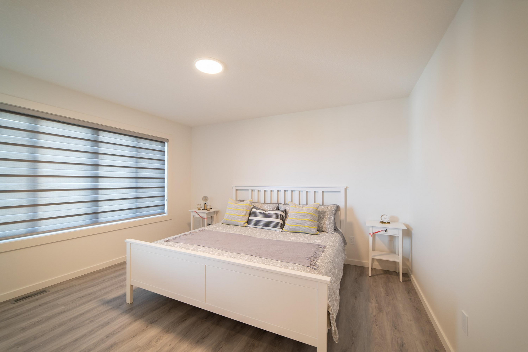 2-3 Bed Townhomes in Paisley - Photo 8
