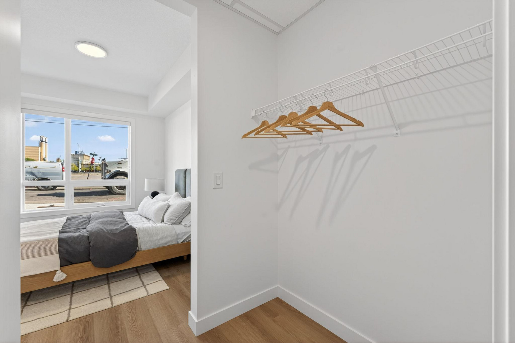 Kings Landing Apartment - Photo 12