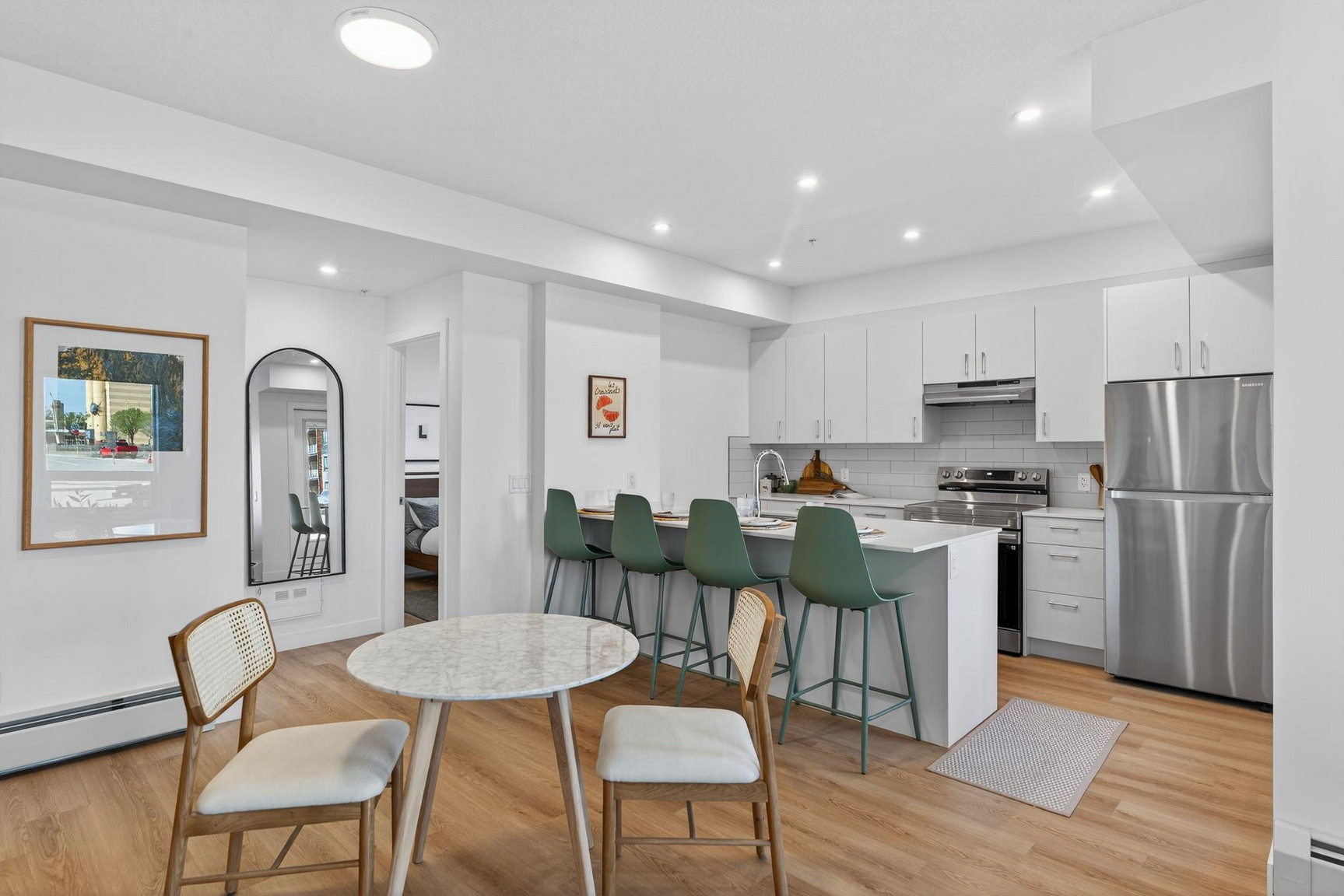 Kings Landing Apartment - Photo 22