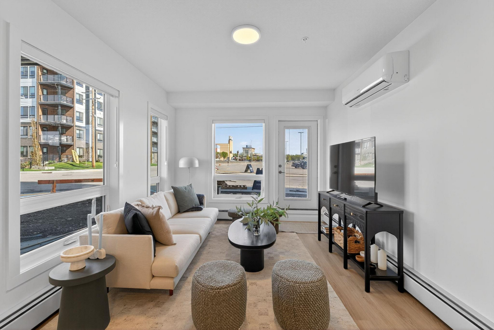 Kings Landing Apartment - Photo 6