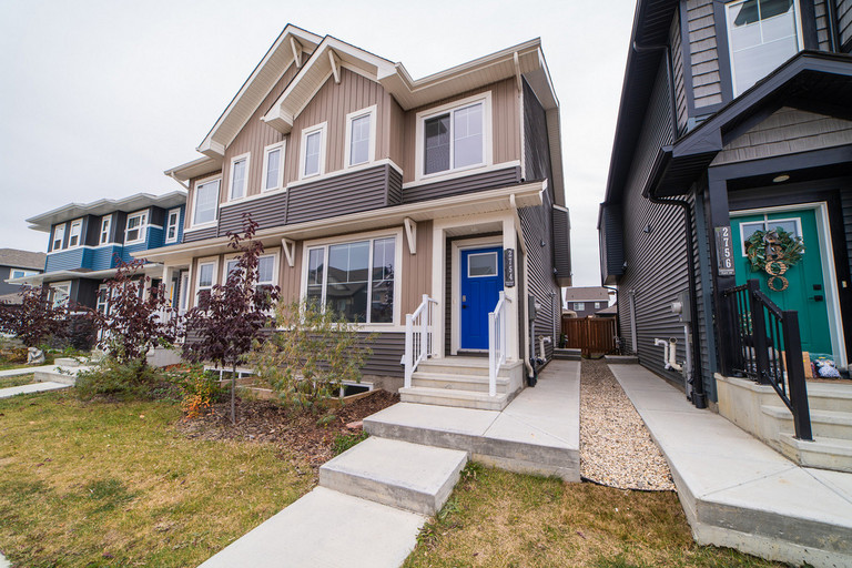 Orchards at Ellerslie Duplexes with Garage & Fenced Yard