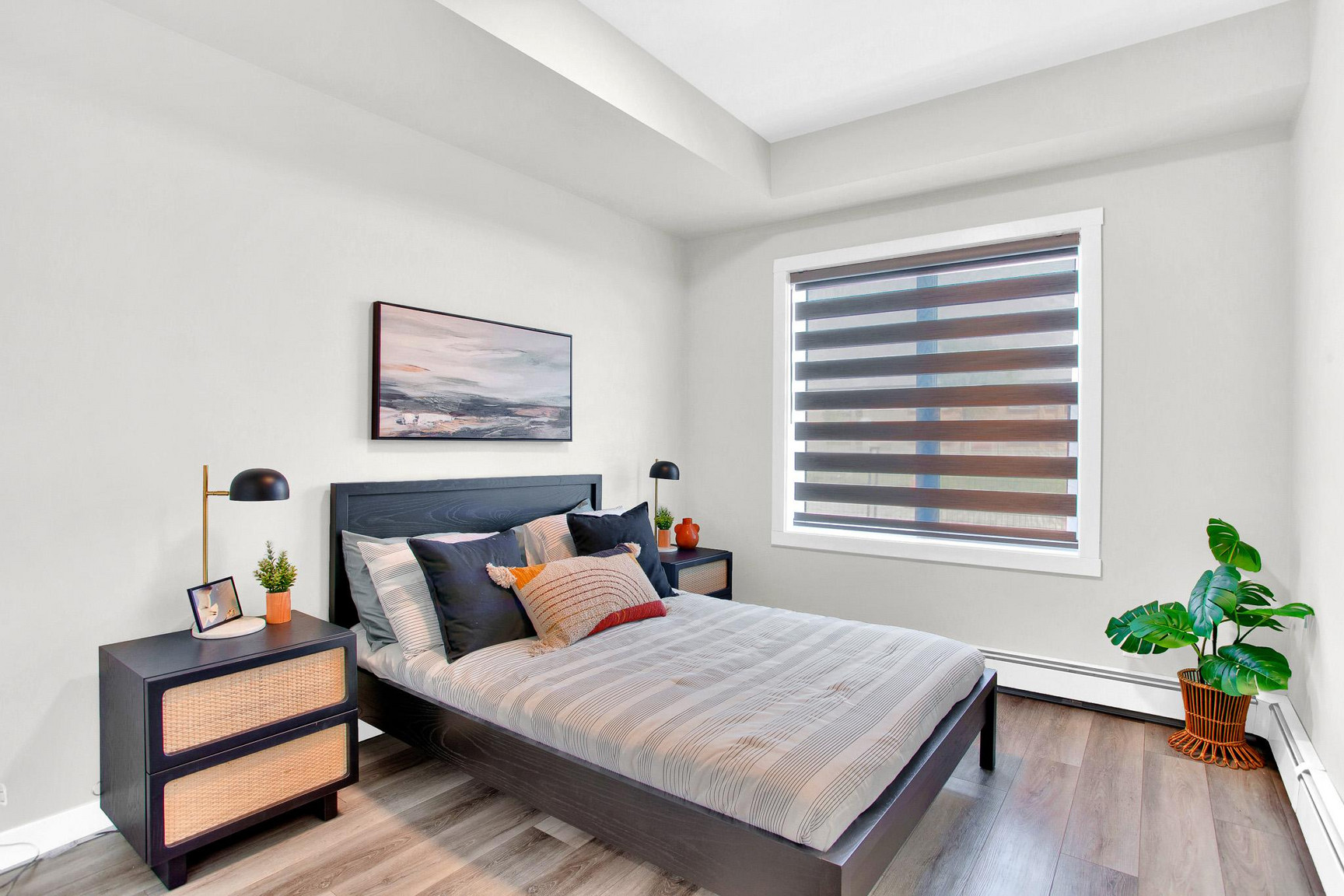 Plaza Apartments - Photo 17