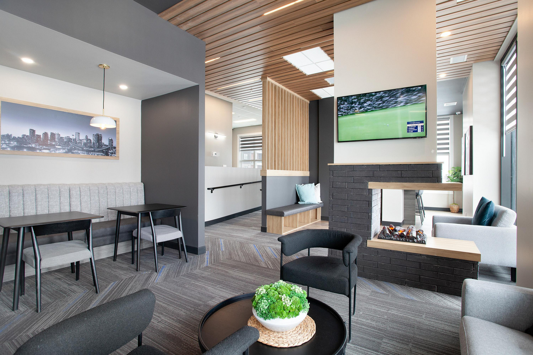 Plaza Apartments - Photo 33