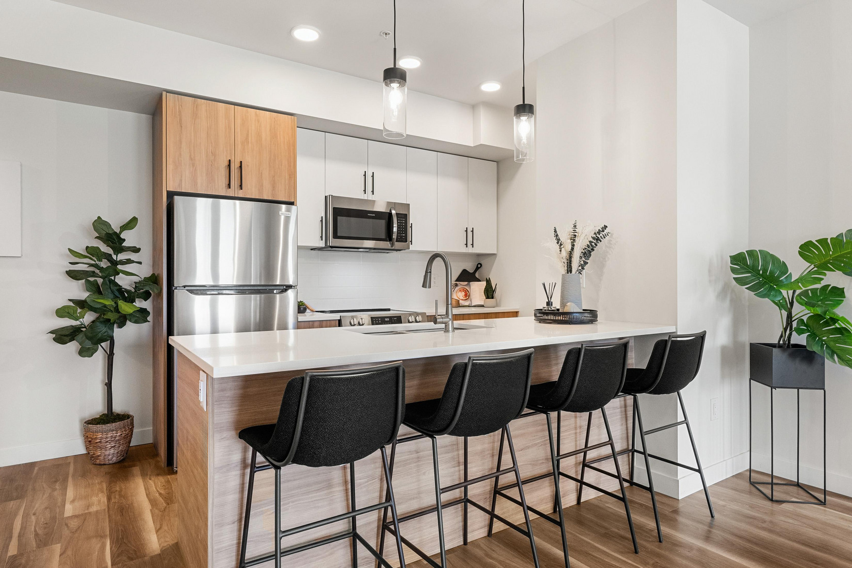 Podium Apartments - Photo 8