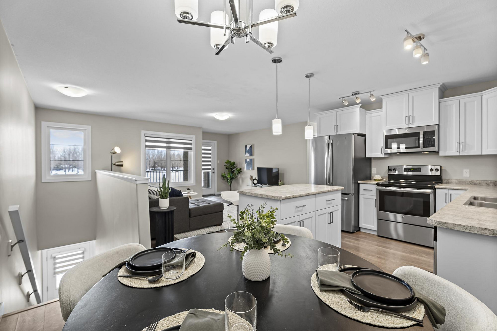 Chester Court Condos - Photo 3
