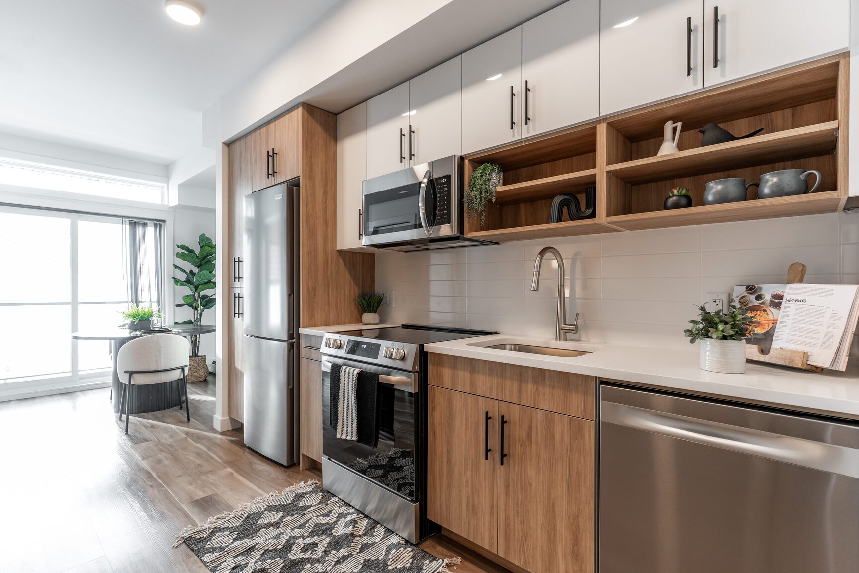 Podium Apartments - Photo 6