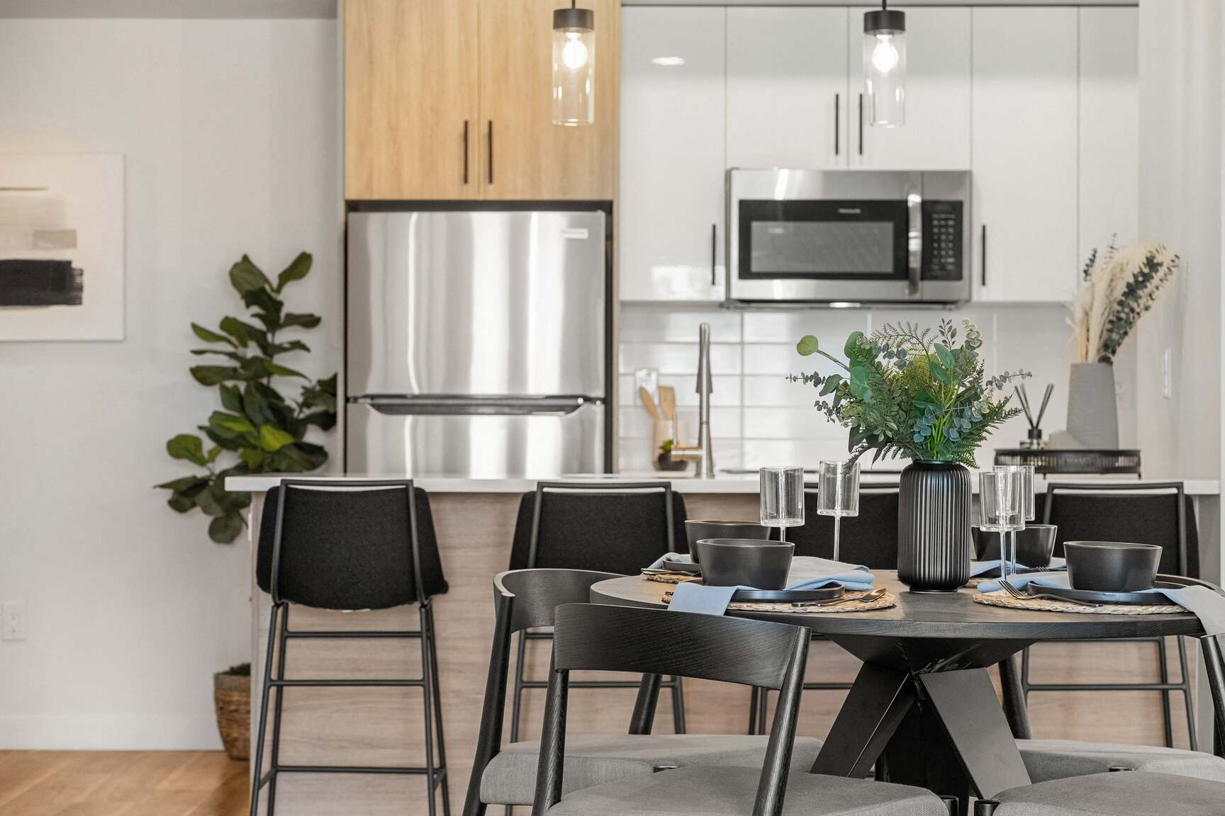 Podium Apartments - Photo 7