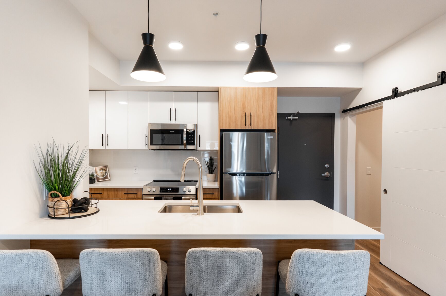 Podium Apartments - Photo 10