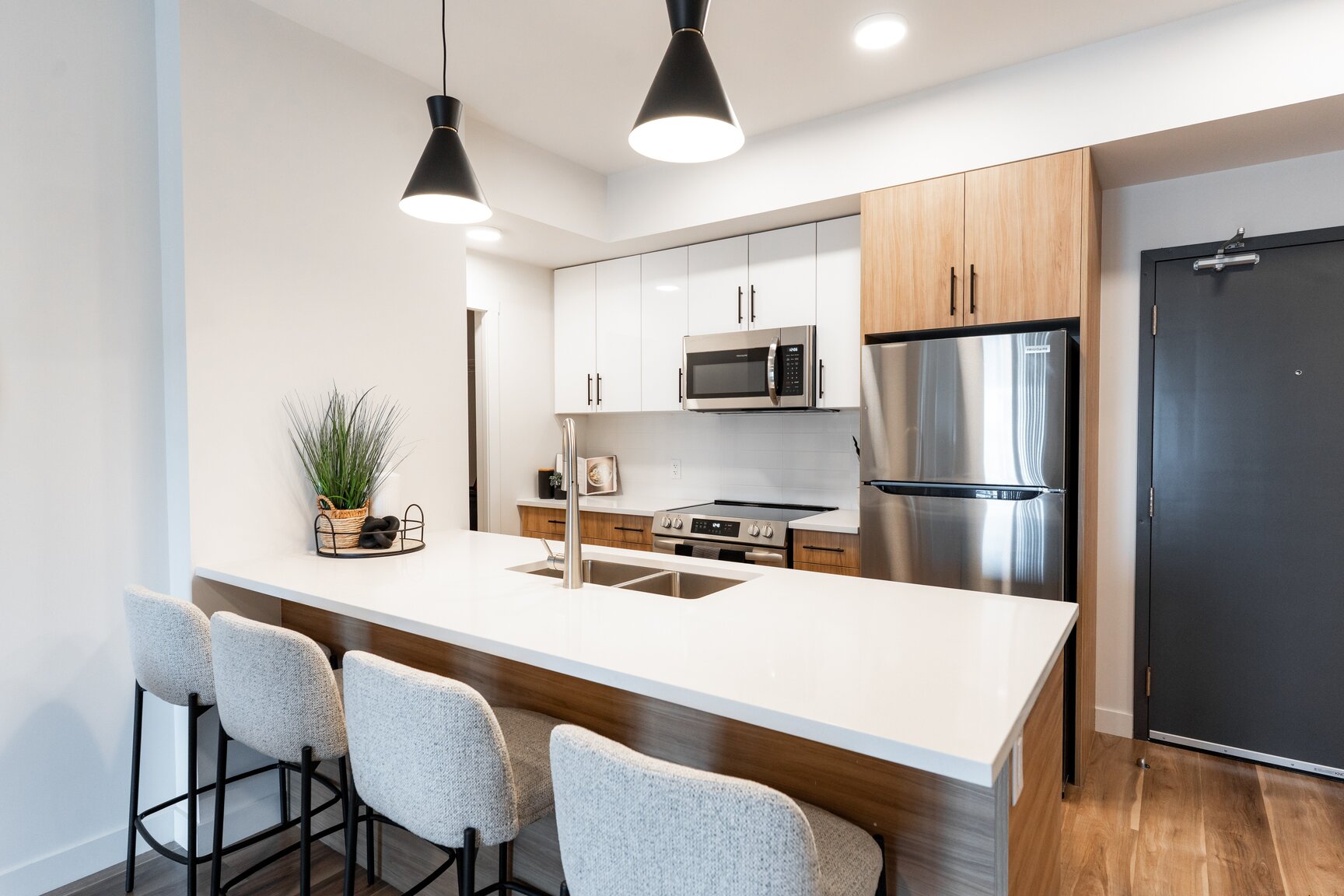 Podium Apartments - Photo 14