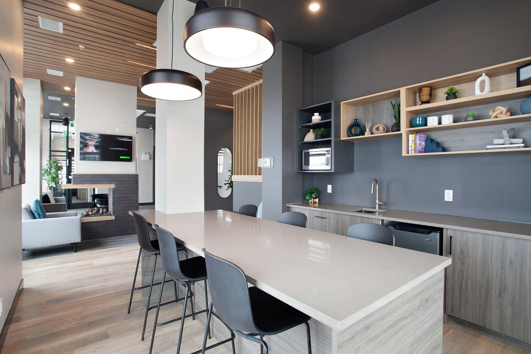Plaza Apartments - Photo 25