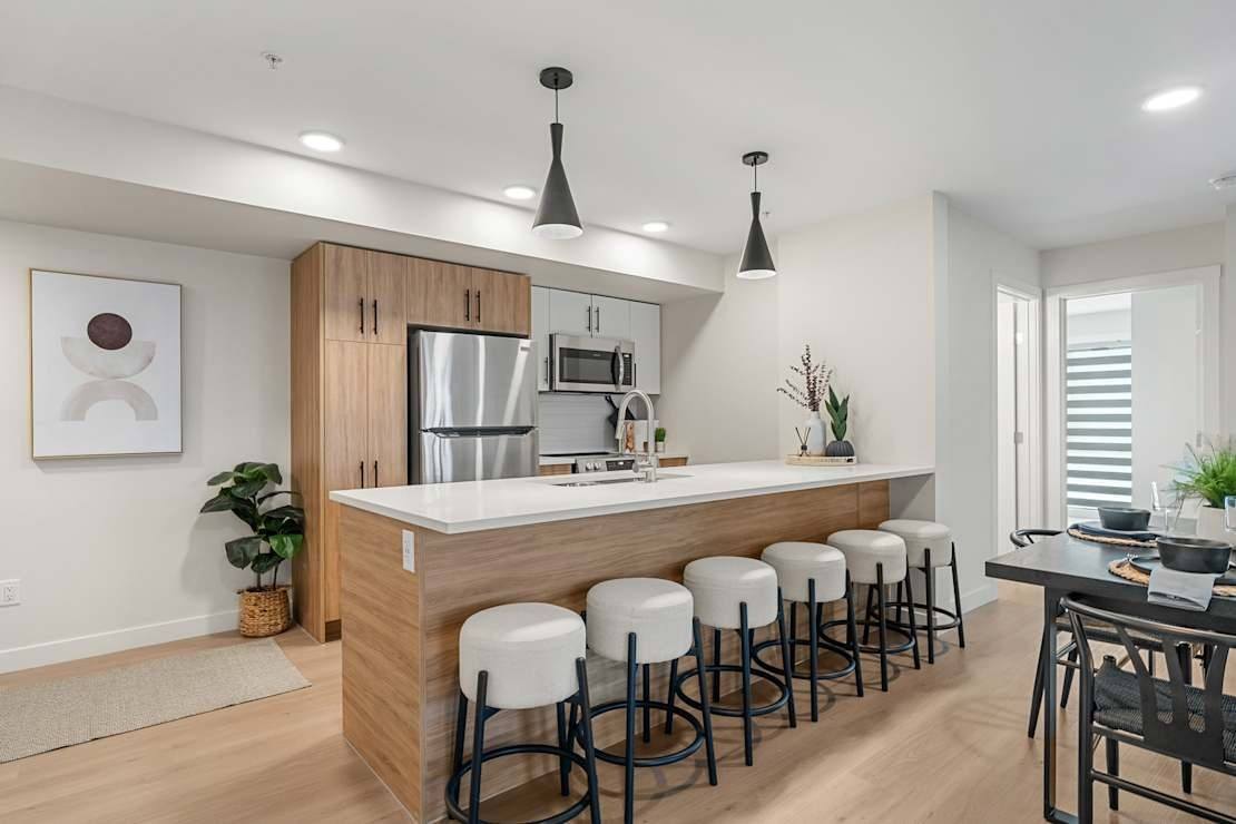 Skyway Apartments - Photo 2