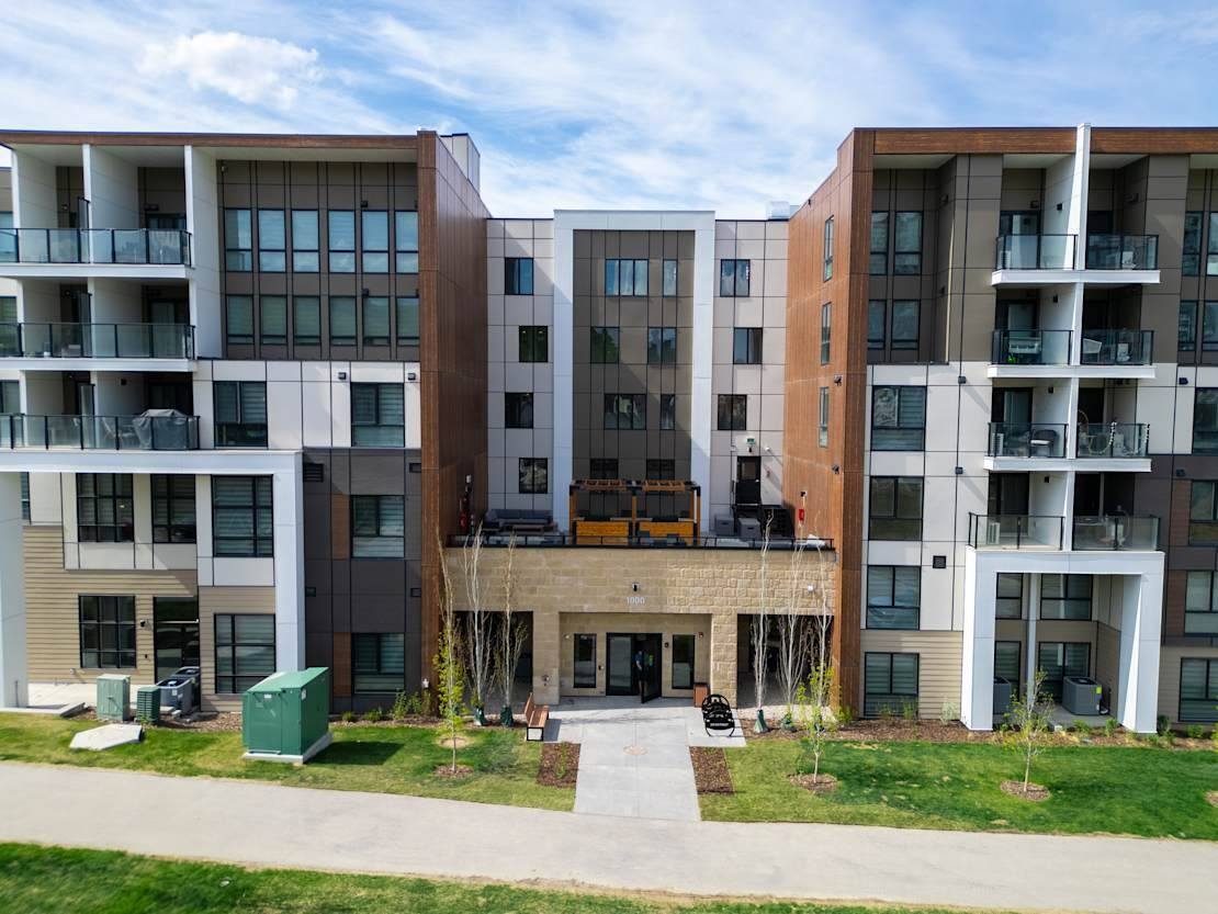 Skyway Apartments - Photo 18