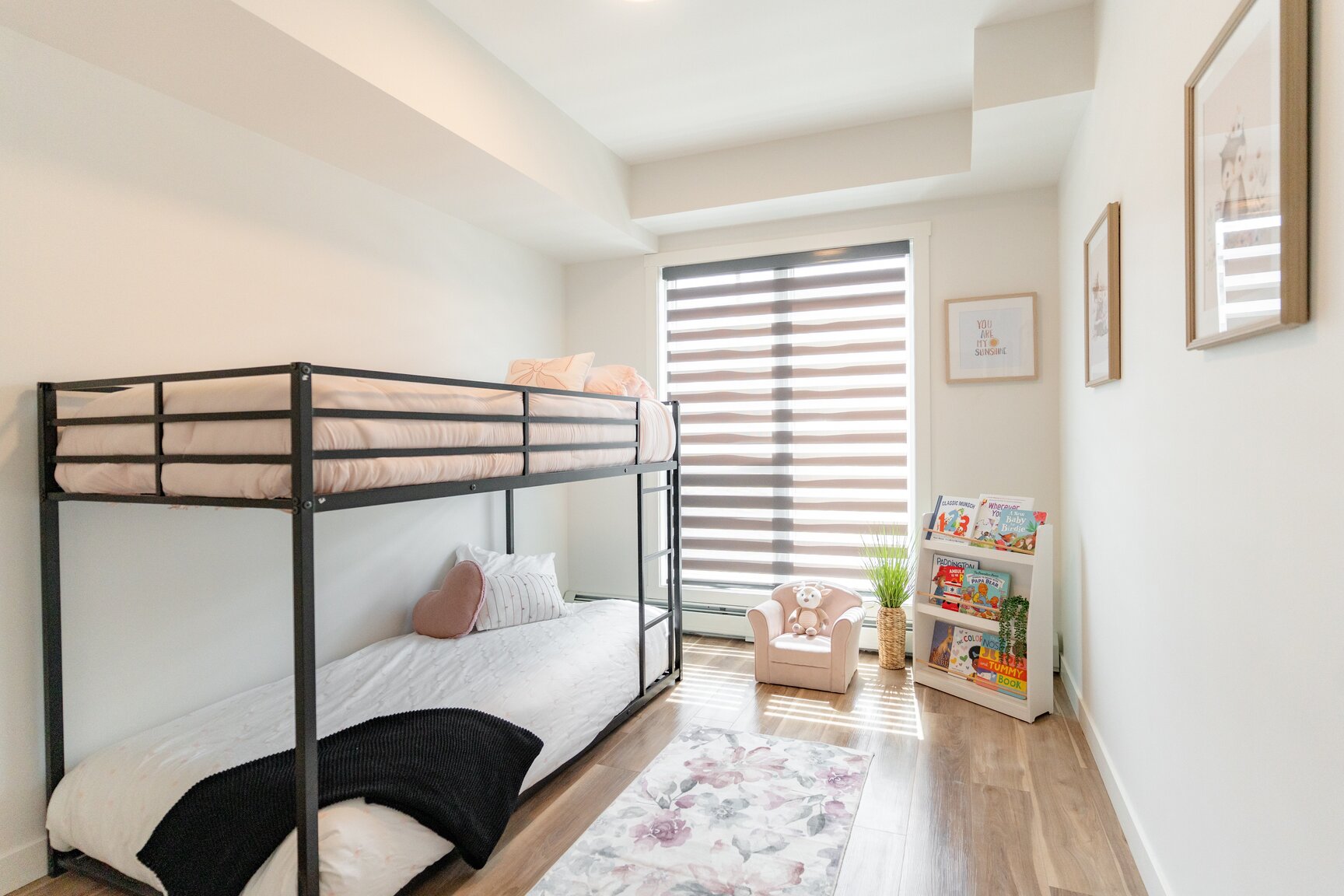 Stratus Apartments - Photo 9
