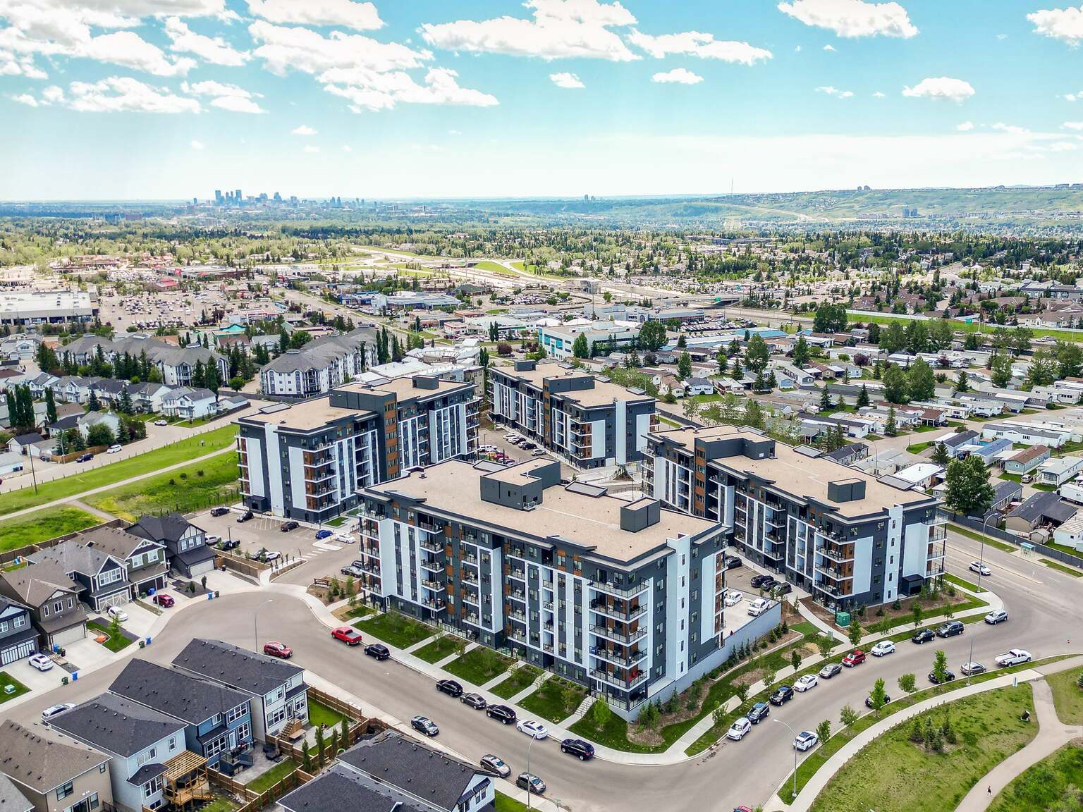 Vibe Apartments at Arbour Lake - Photo 2